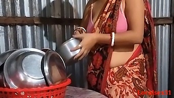 Rural Indian Wife Indulges In Sexual Activity In The Kitchen