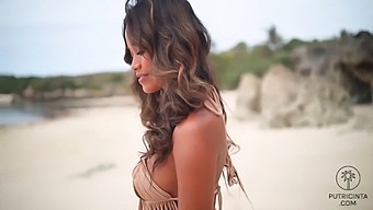 پوری سینتا، زیبایی آسیایی اغوا کننده، چندین ارگاسم را تجربه می کند