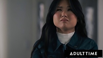 Tommy Pistol E Amigos Exploram Seus Desejos Sexuais Em Um Vídeo Pornô Em Hd