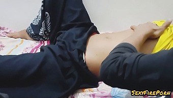 私のいたずらな側面が私に喜びをもたらします。