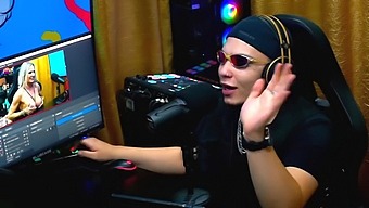 Milf Oleosa Expõe Seus Peitos Grandes E Dá Uma Gozada Na Cara De Ruan Durante Podcast