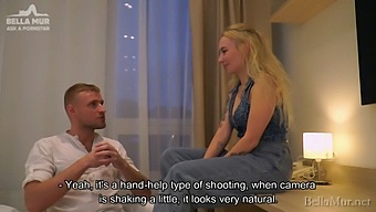 Το Αισθησιακό Στυλ Γαμήσι Της Bella Mur Αποκαλύπτεται Στα Παρασκήνια