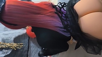 Моя Сводная Сестрёнка С Большой Жопой Устроила Мне Лучший Хэллоуинский Подарок