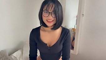Anime Girl Loses A Bet And Gets Cummed On Her Big Thighs